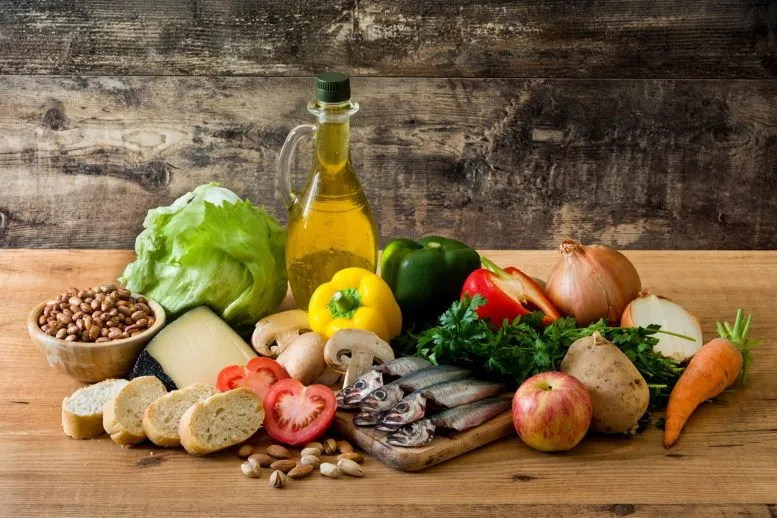 Επιστημονική μελέτη απώλειας βάρους: Η πράσινη μεσογειακή διατροφή μειώνει δύο φορές περισσότερο το σπλαχνικό λίπος