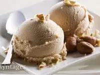 Παγωτό σοκολάτα με αμύγδαλα