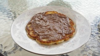 Τηγανίτες: πανεύκολα pancakes με τρία υλικά